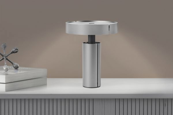 Zack Lámpara de Mesa LED Yaro Recargable 10h Cable USB-A/USB-C Batería Li-ion 6.000 mAh